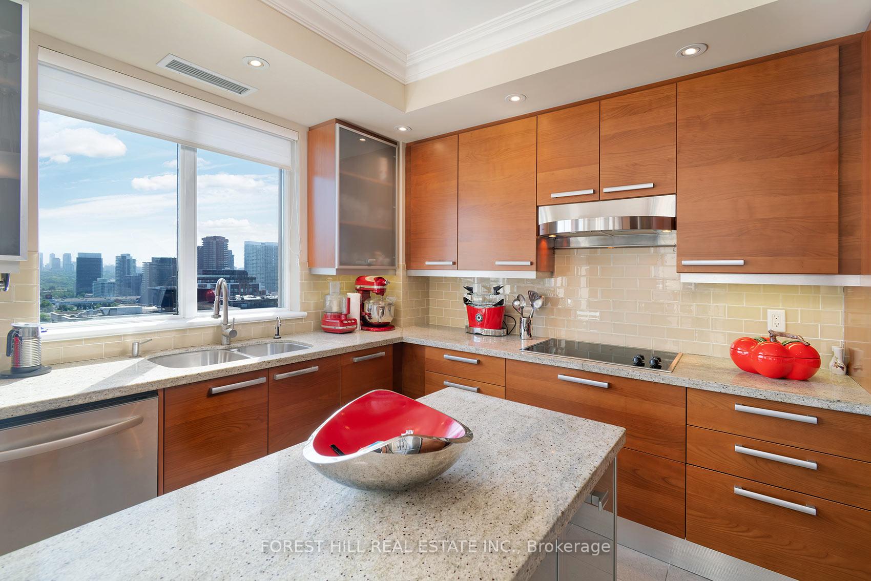 Photo 15 of Unit 1402, 660 Sheppard Avenue E, North York, Bayview Village — HOMEH