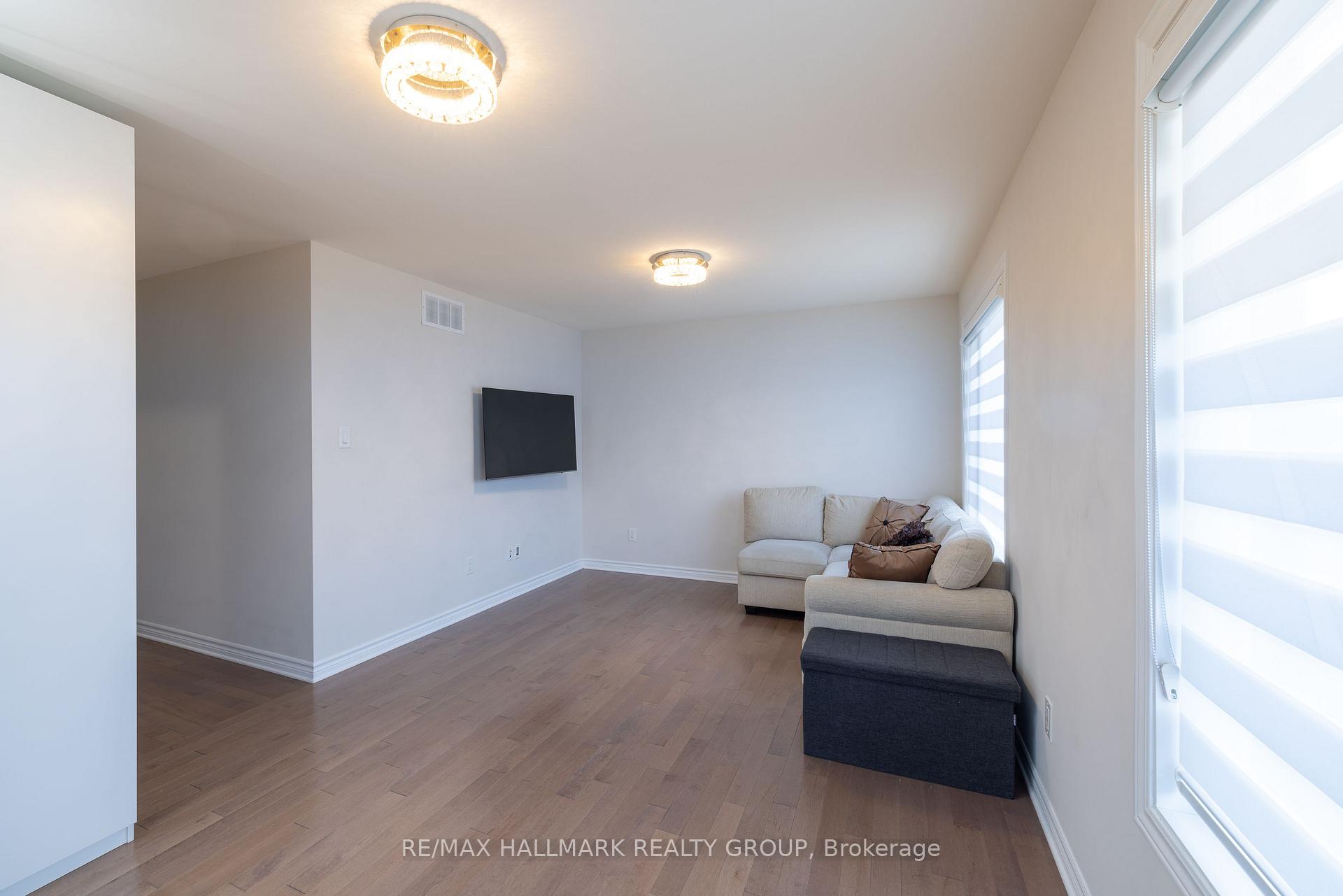 Photo 46 of 57 Zaatiik Grove, Ottawa, Blossom Park/Kemp Park/Findlay Creek — HOMEH