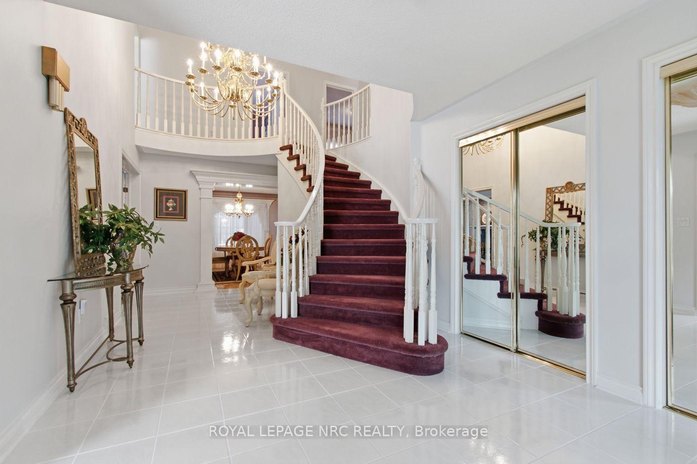 Photo 3 of 4 Greenvale Court, Pelham, Fonthill — HOMEH
