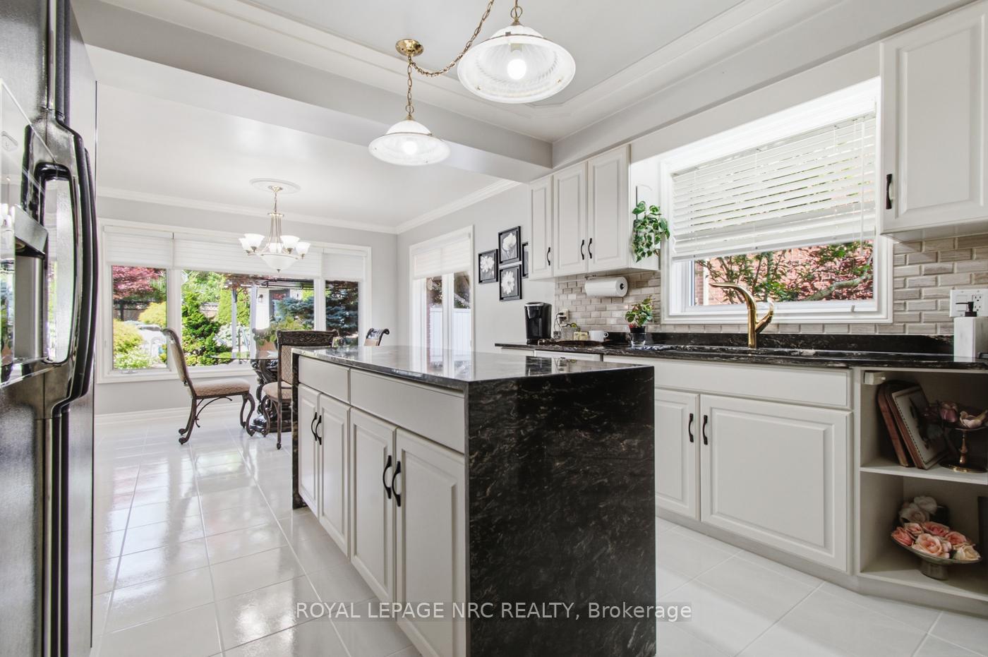 Photo 9 of 4 Greenvale Court, Pelham, Fonthill — HOMEH