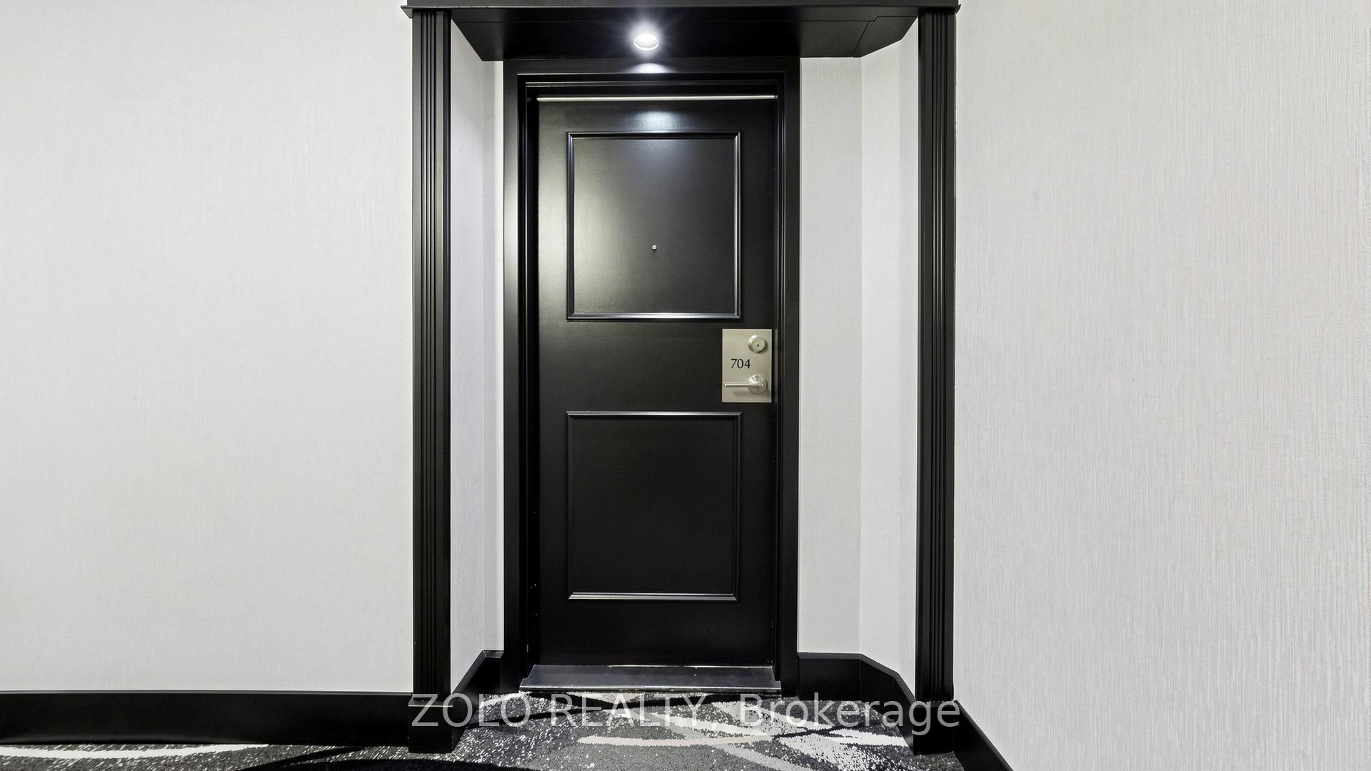 Photo 3 of Unit 704, 91 Townsgate Drive, Vaughan, Crestwood-Springfarm-Yorkhill — HOMEH