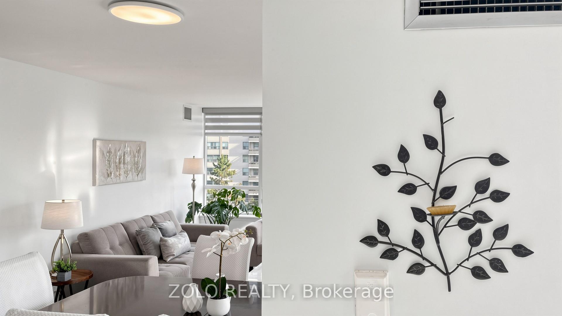 Photo 24 of Unit 704, 91 Townsgate Drive, Vaughan, Crestwood-Springfarm-Yorkhill — HOMEH