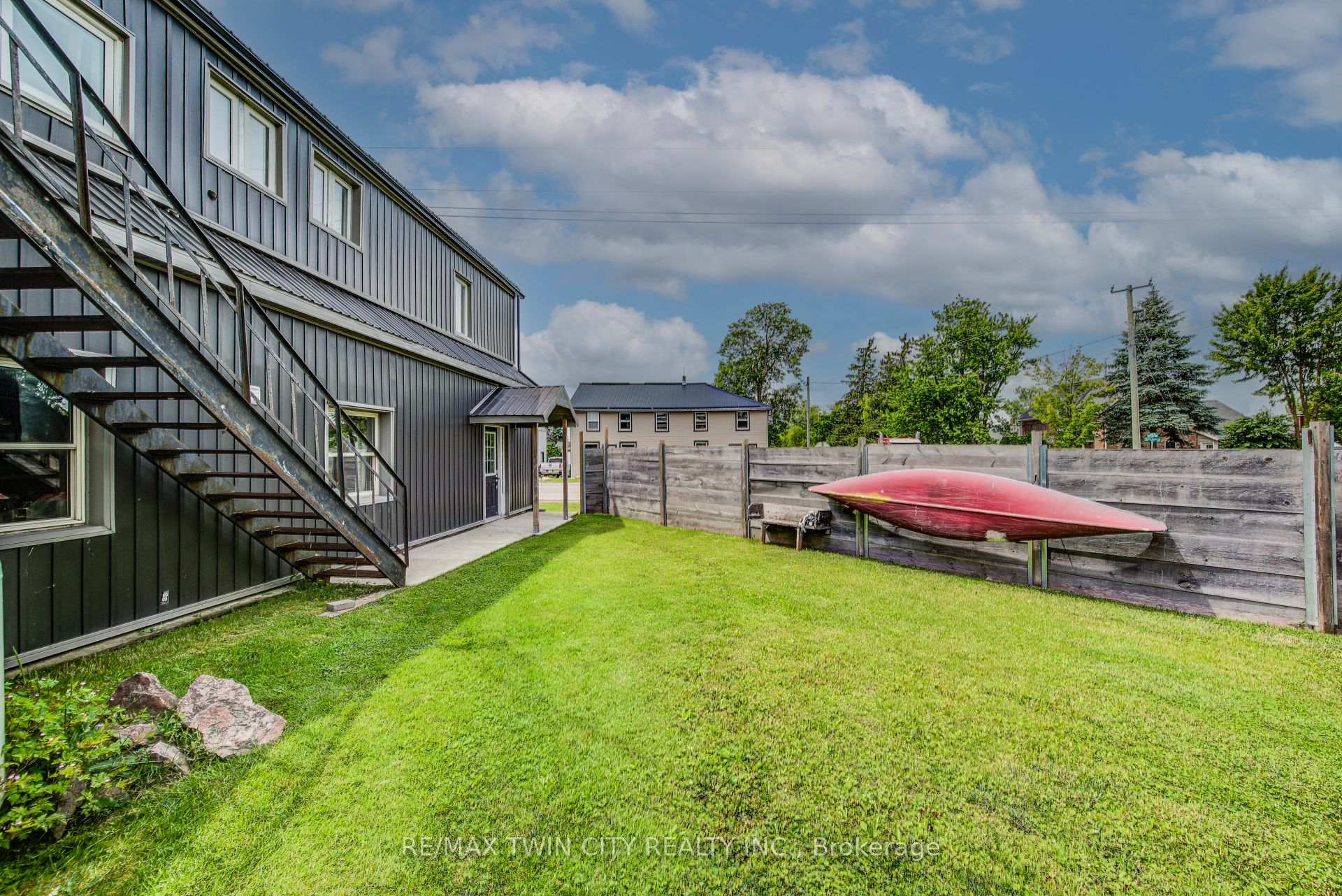 Photo 5 of 6409 Perth Rd 121 Poole, Perth East, Mornington — HOMEH