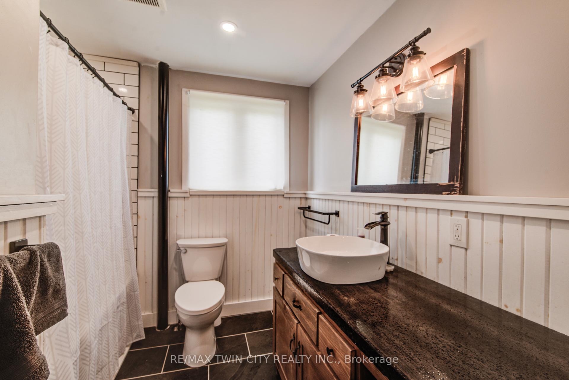Photo 18 of 6409 Perth Rd 121 Poole, Perth East, Mornington — HOMEH