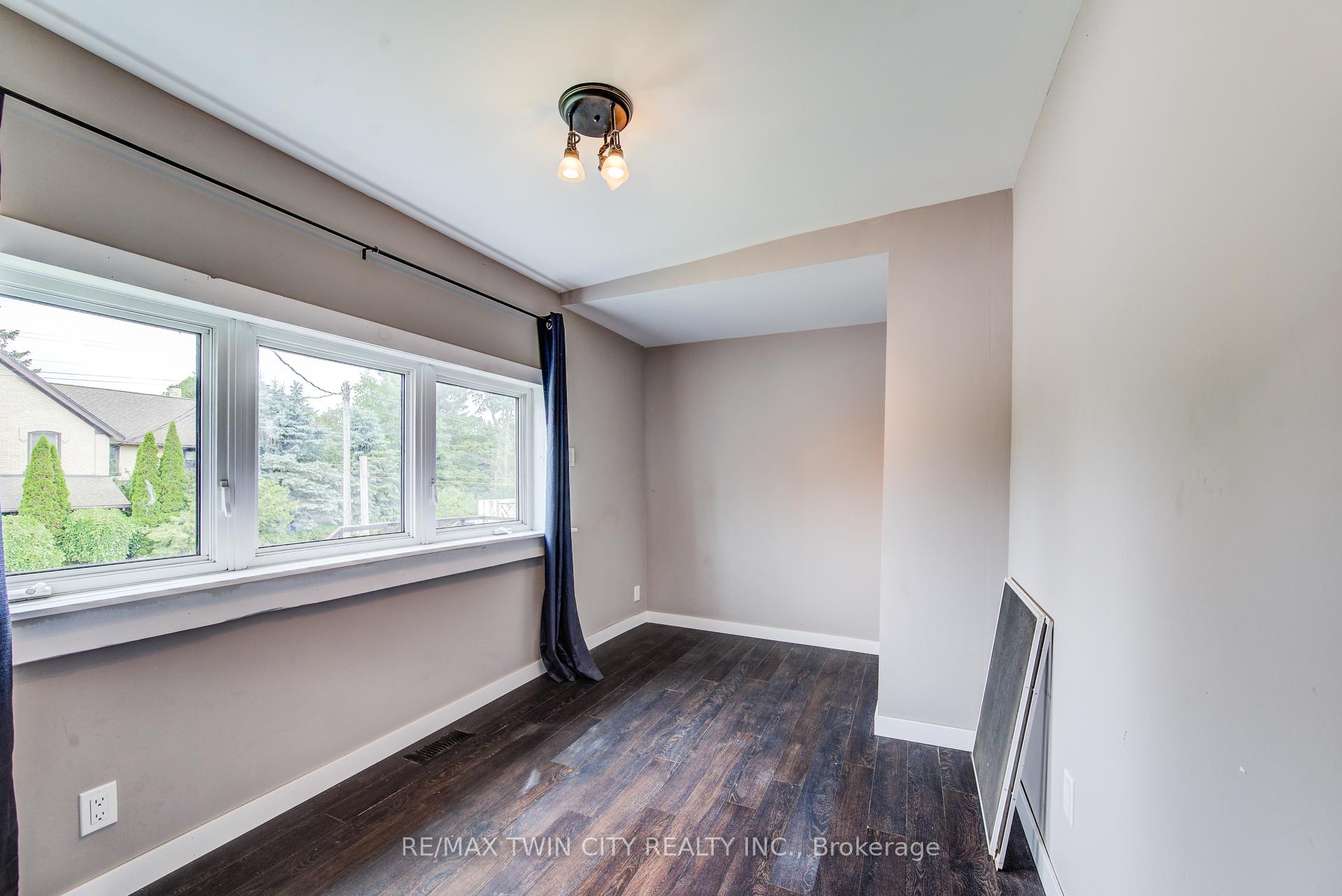 Photo 20 of 6409 Perth Rd 121 Poole, Perth East, Mornington — HOMEH