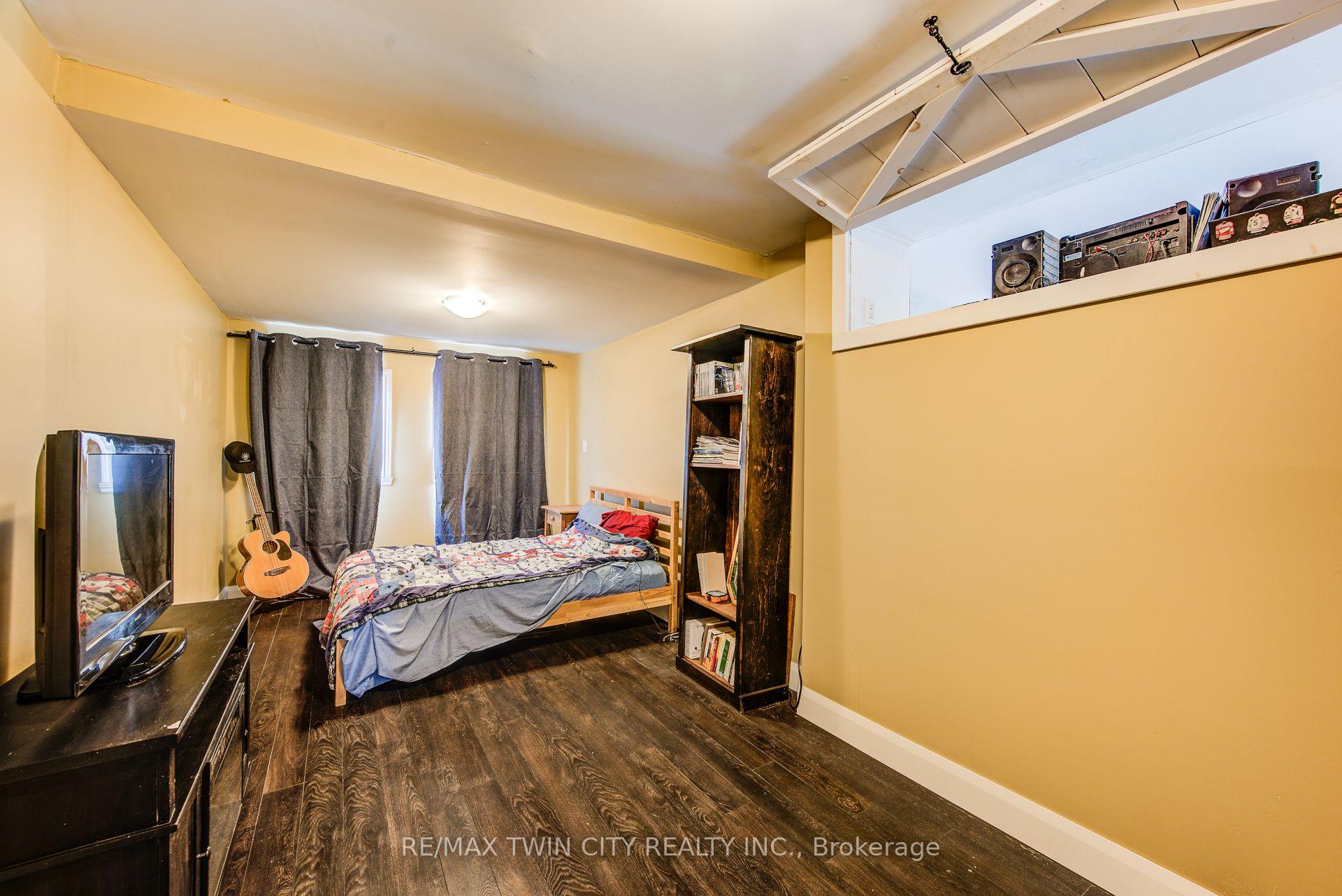 Photo 25 of 6409 Perth Rd 121 Poole, Perth East, Mornington — HOMEH