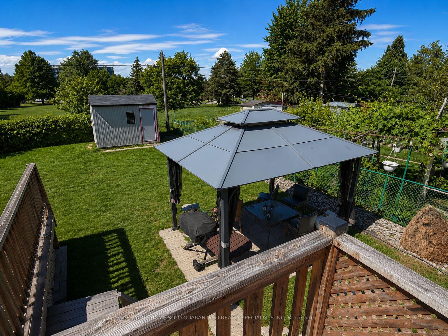 Photo 4 of 34 Zenith Drive, Scarborough, Clairlea-Birchmount — HOMEH