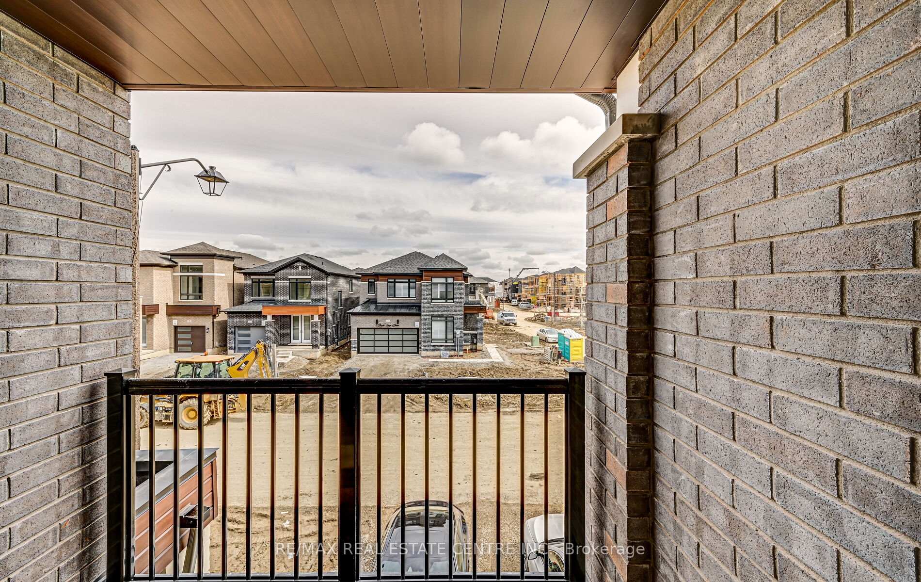 Photo 22 of 4 Haydrop Road, Brampton, Bram East — HOMEH