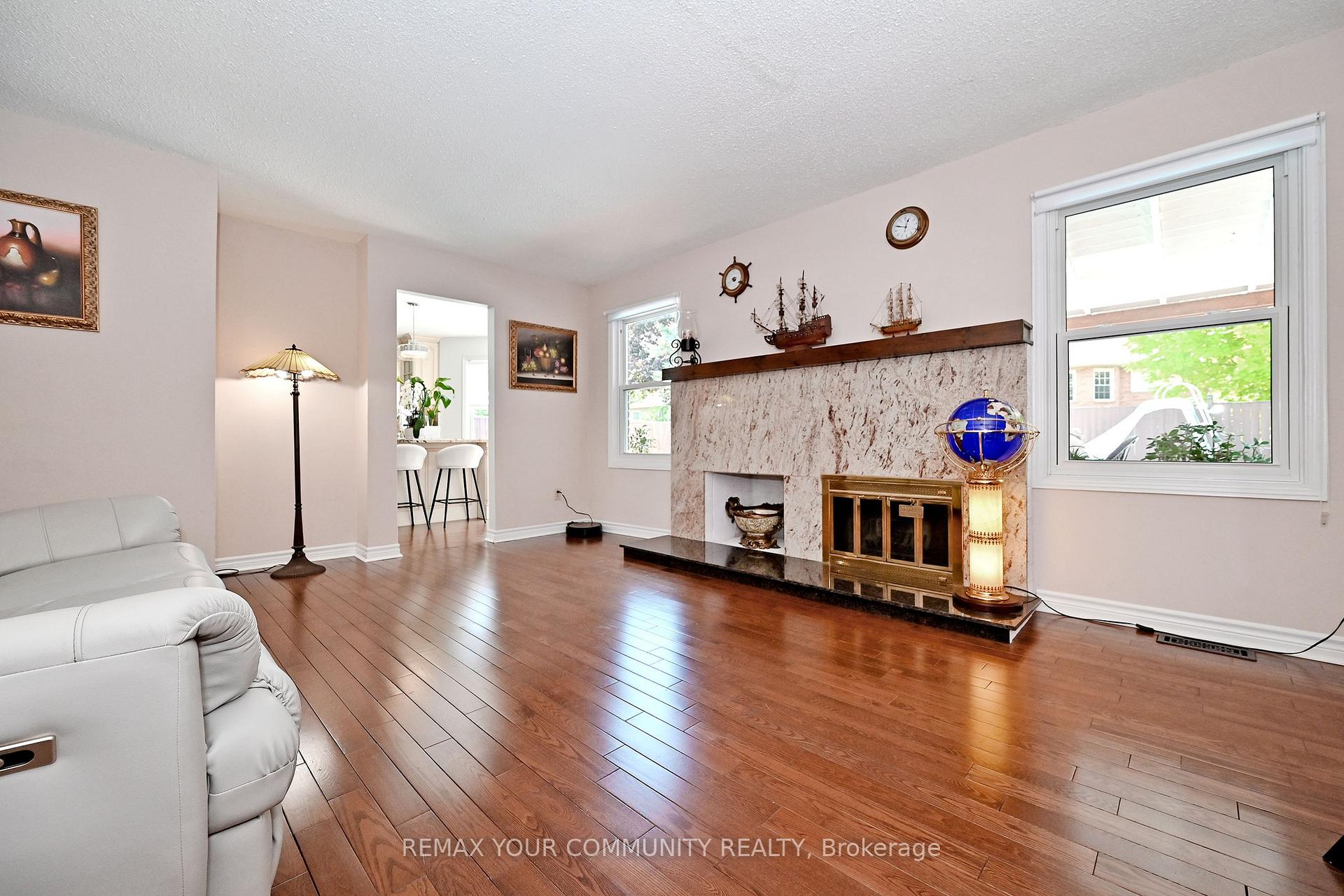 Photo 13 of 48 Haskell Crescent, Aurora, Aurora Highlands — HOMEH