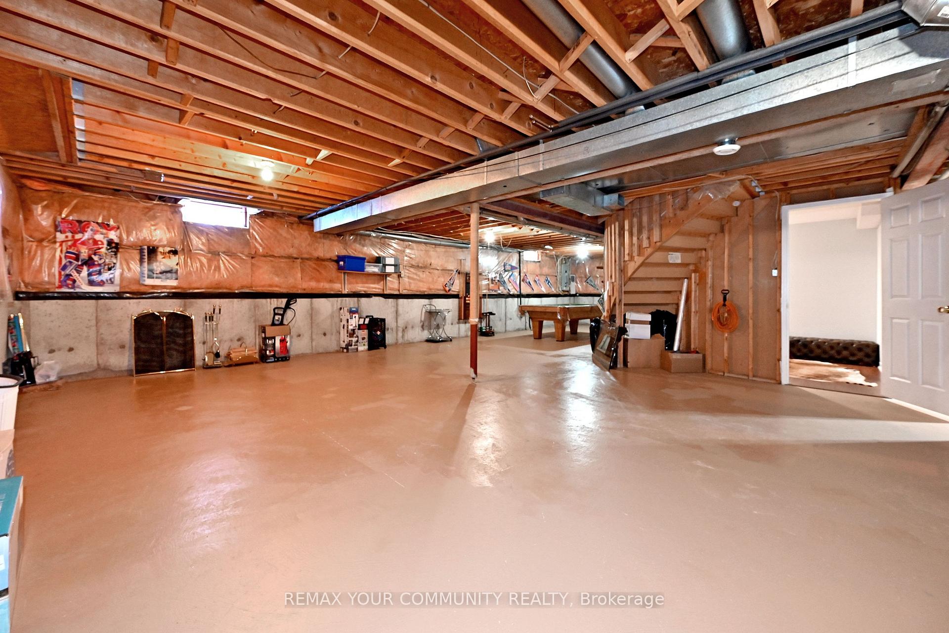 Photo 24 of 48 Haskell Crescent, Aurora, Aurora Highlands — HOMEH
