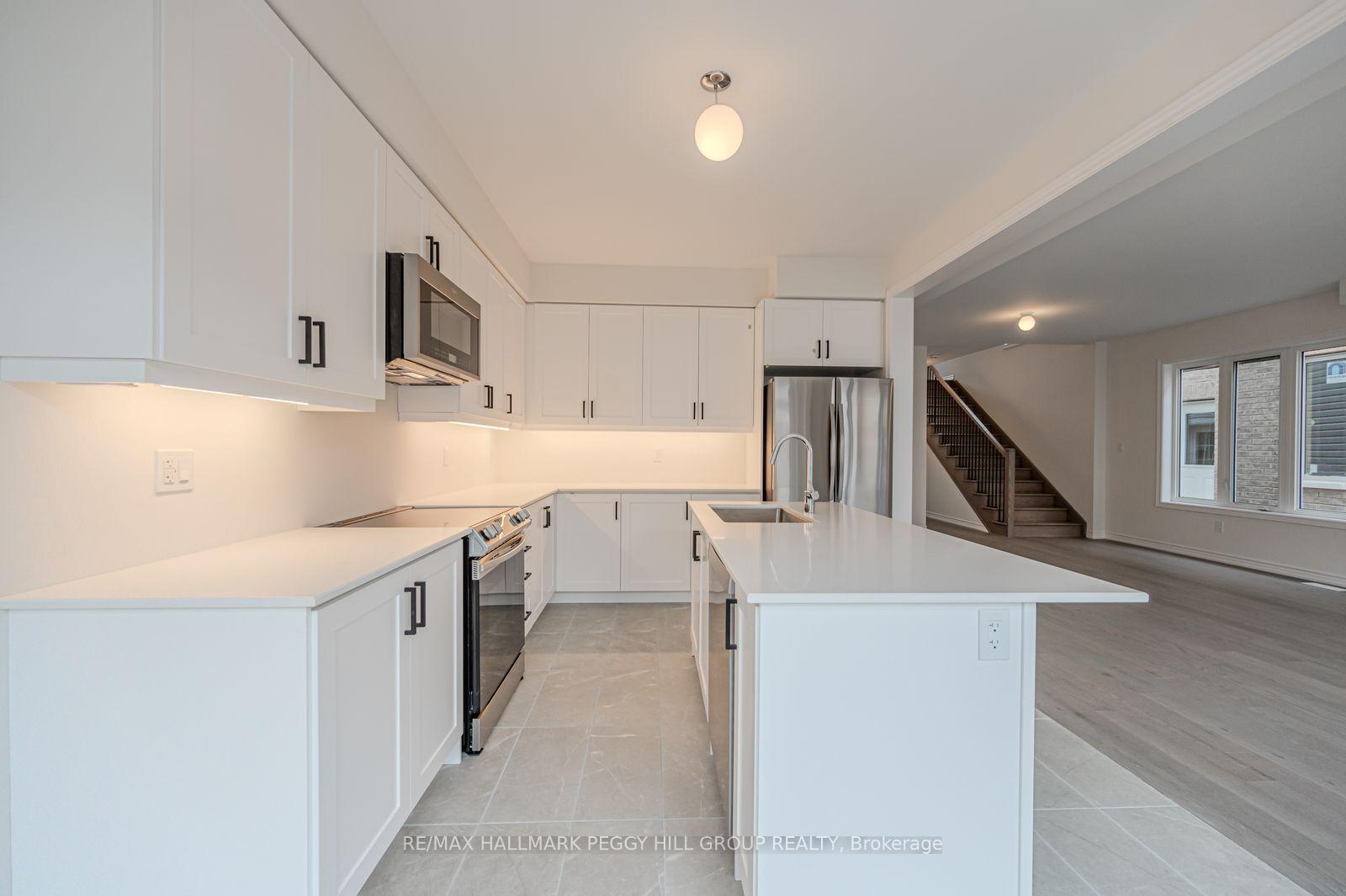 Photo 3 of Unit 1, 14 Tamworth Terrace, Barrie, Rural Barrie Southeast — HOMEH
