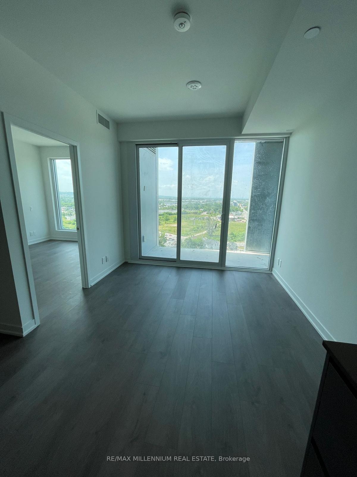 Photo 6 of Unit 1512, 39 Mary Street, Barrie, City Centre — HOMEH