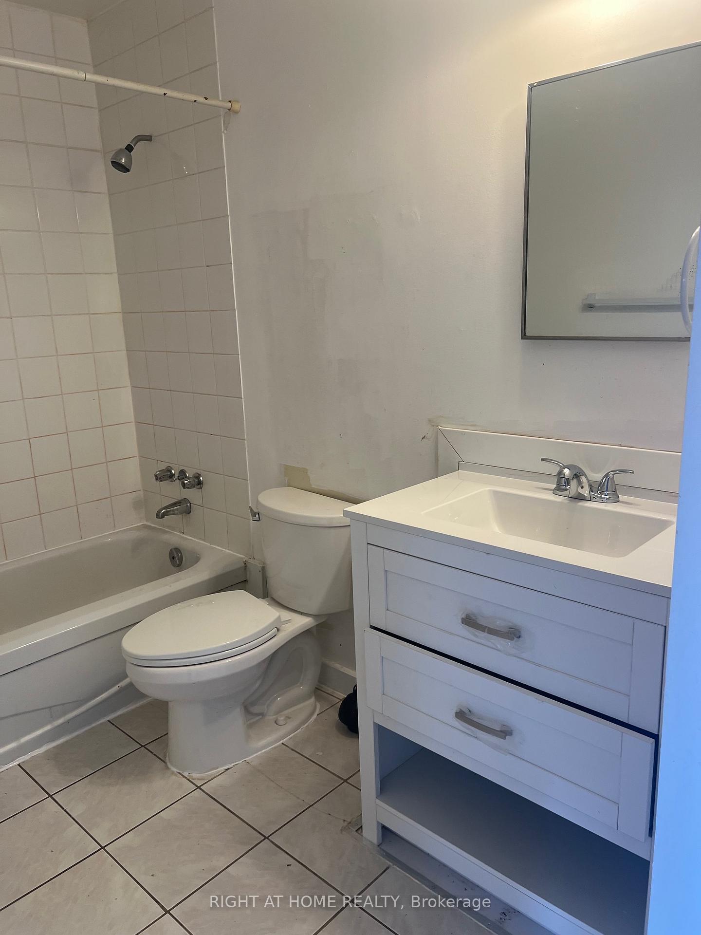 Photo 10 of Unit 91, 1096 Jalna Boulevard, London, South X — HOMEH