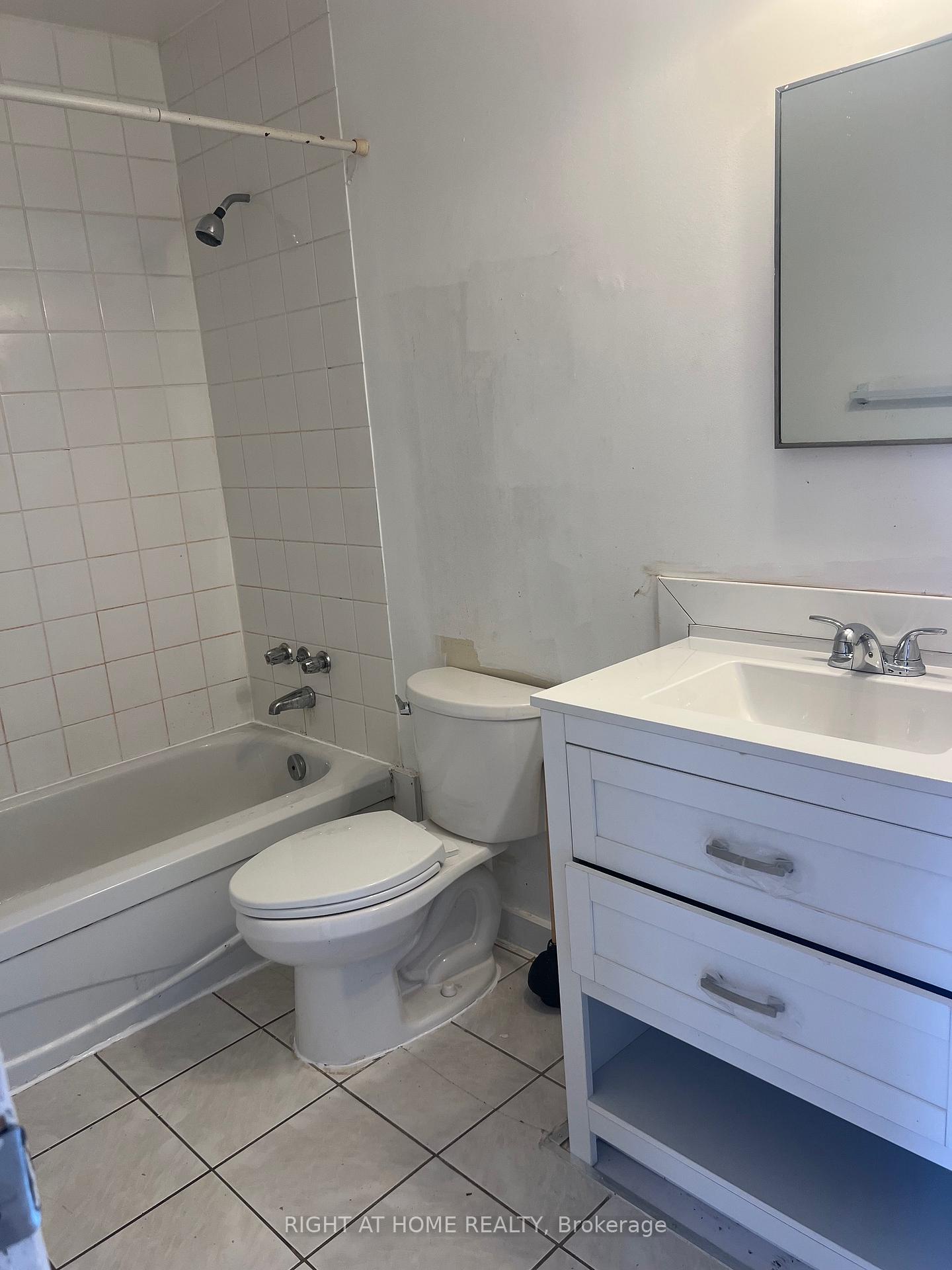Photo 12 of Unit 91, 1096 Jalna Boulevard, London, South X — HOMEH