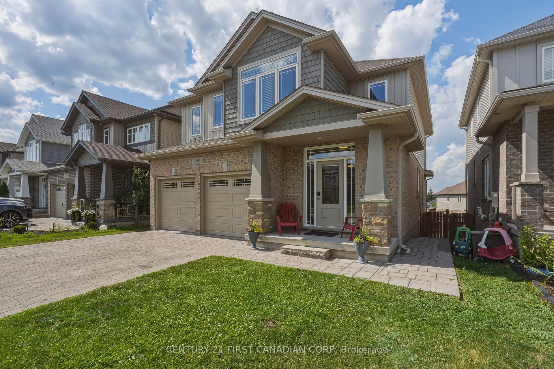 Photo 3 of 2608 Holbrook Drive, London, South U — HOMEH