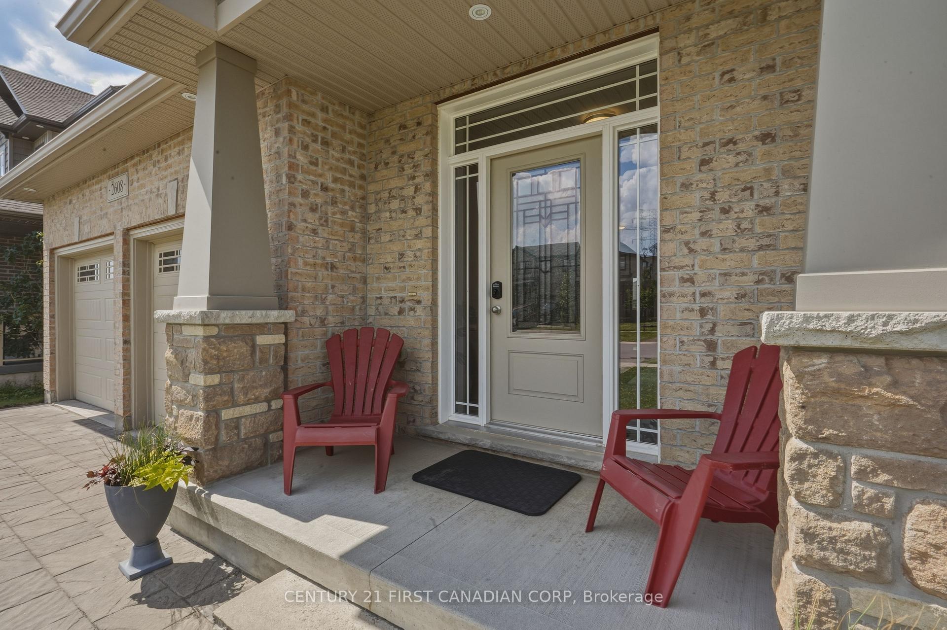 Photo 4 of 2608 Holbrook Drive, London, South U — HOMEH