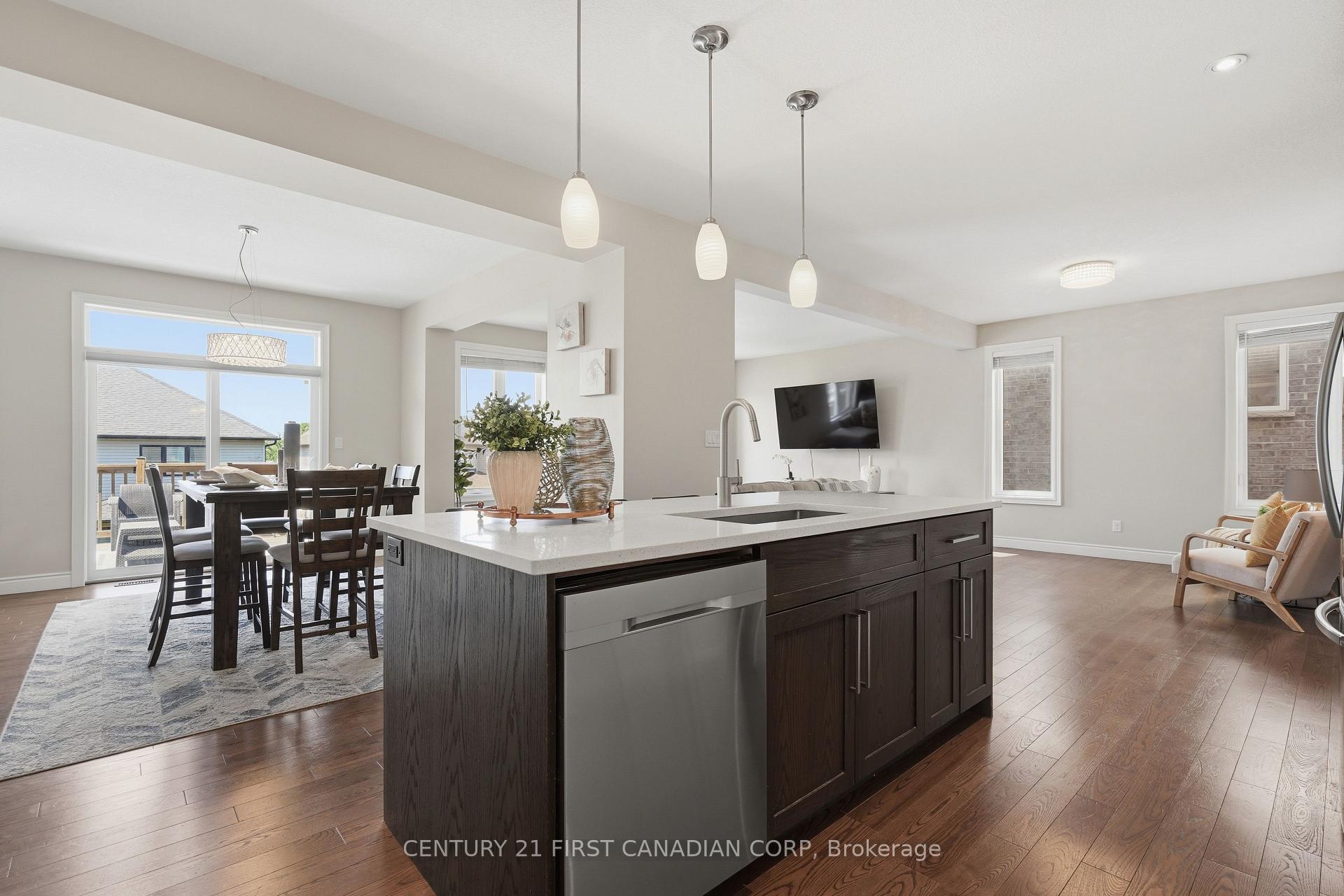 Photo 15 of 2608 Holbrook Drive, London, South U — HOMEH