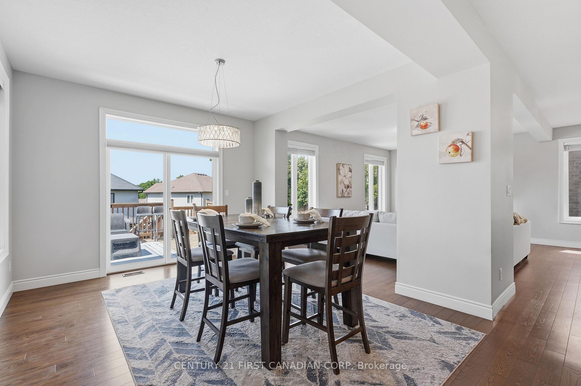 Photo 16 of 2608 Holbrook Drive, London, South U — HOMEH