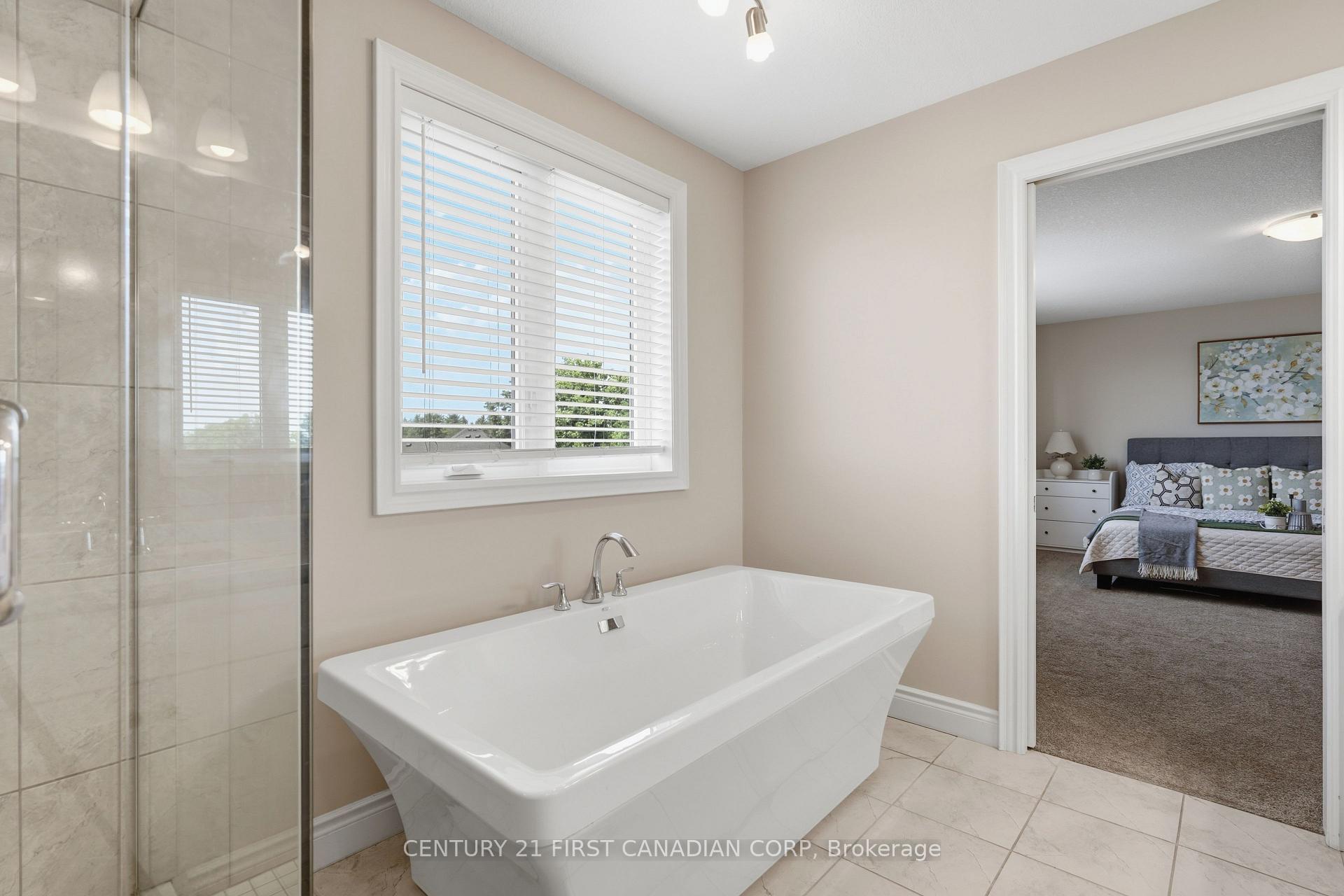 Photo 25 of 2608 Holbrook Drive, London, South U — HOMEH