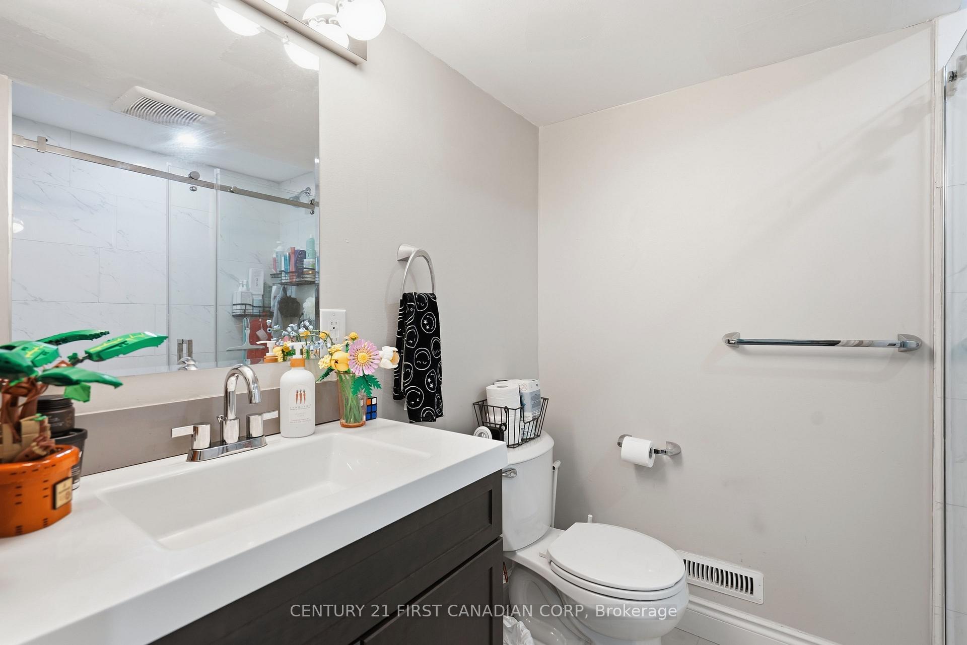 Photo 40 of 2608 Holbrook Drive, London, South U — HOMEH