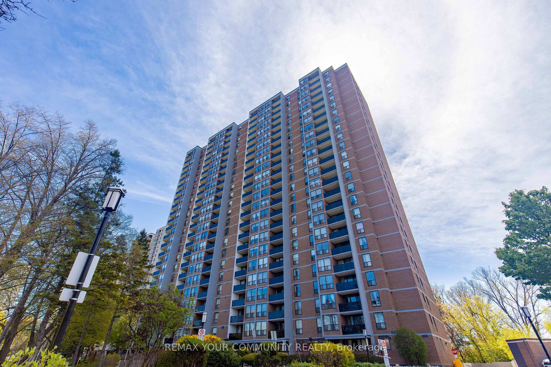 Front of Unit 708, 85 Emmett Avenue