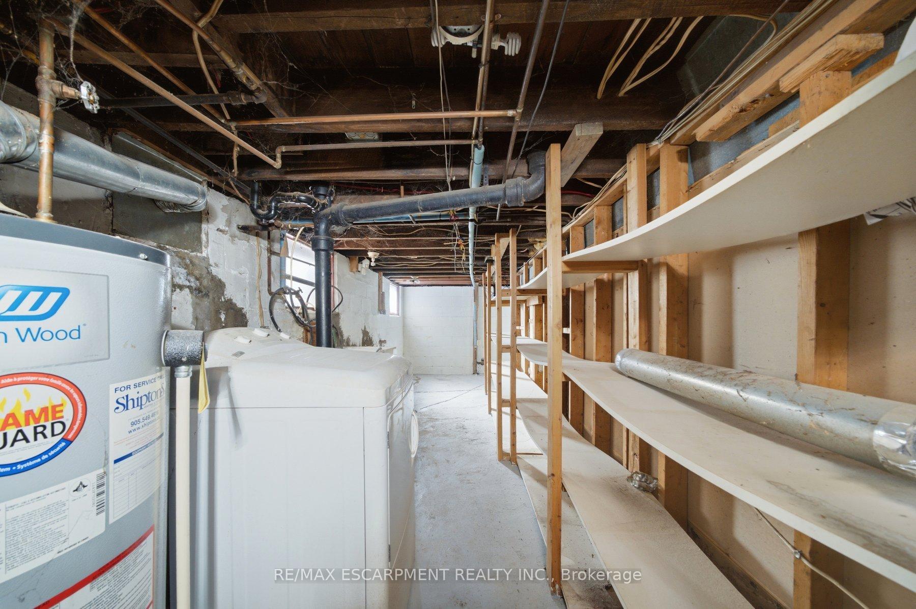 Photo 20 of 81 Cambridge Avenue, Hamilton, Crown Point — HOMEH
