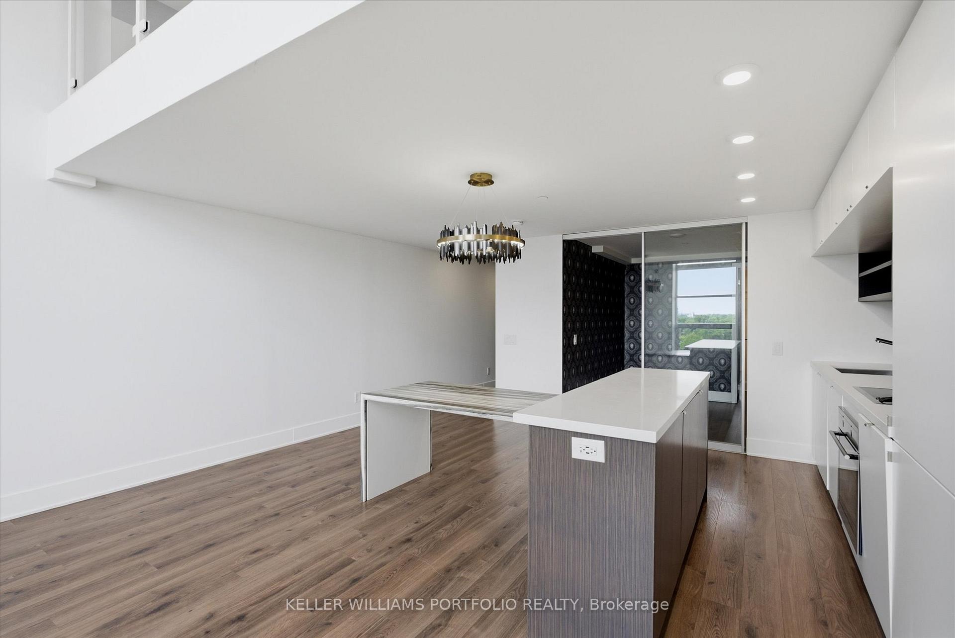Photo 17 of Unit 932, 111 St Clair Avenue W, Toronto, Yonge-St. Clair — HOMEH
