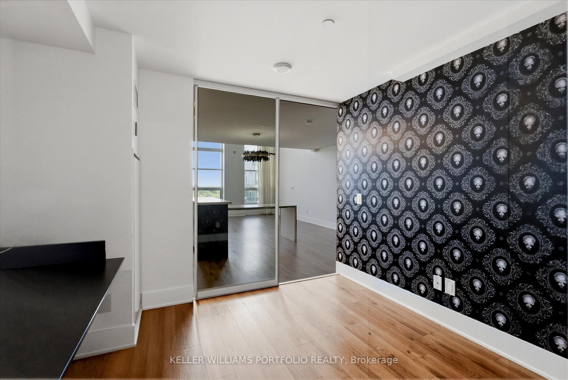 Photo 30 of Unit 932, 111 St Clair Avenue W, Toronto, Yonge-St. Clair — HOMEH