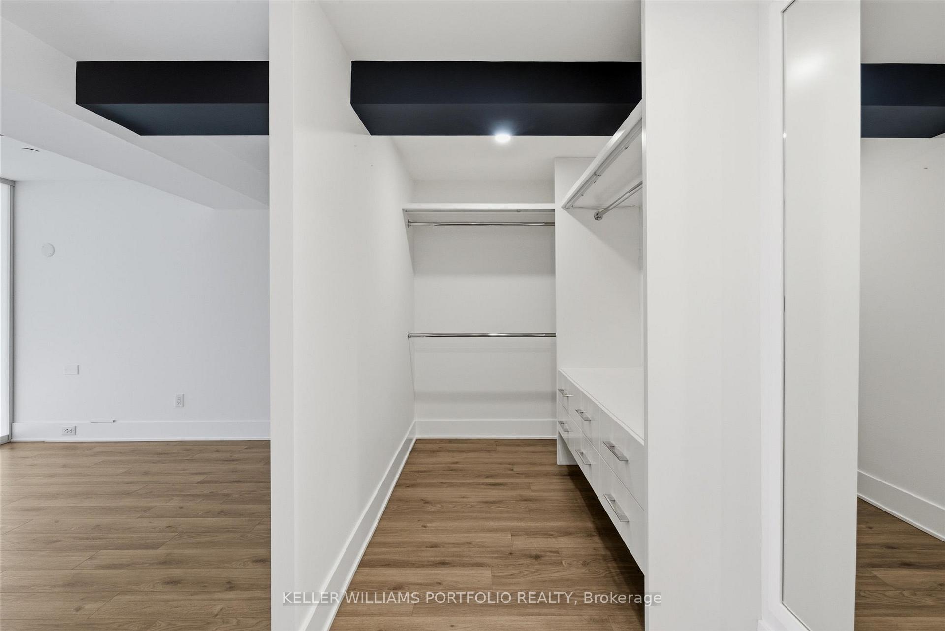Photo 37 of Unit 932, 111 St Clair Avenue W, Toronto, Yonge-St. Clair — HOMEH