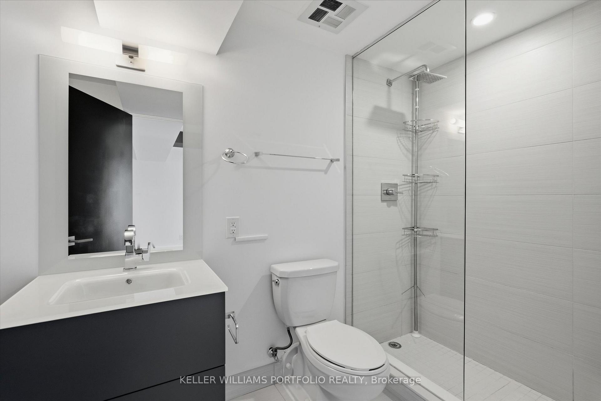 Photo 39 of Unit 932, 111 St Clair Avenue W, Toronto, Yonge-St. Clair — HOMEH