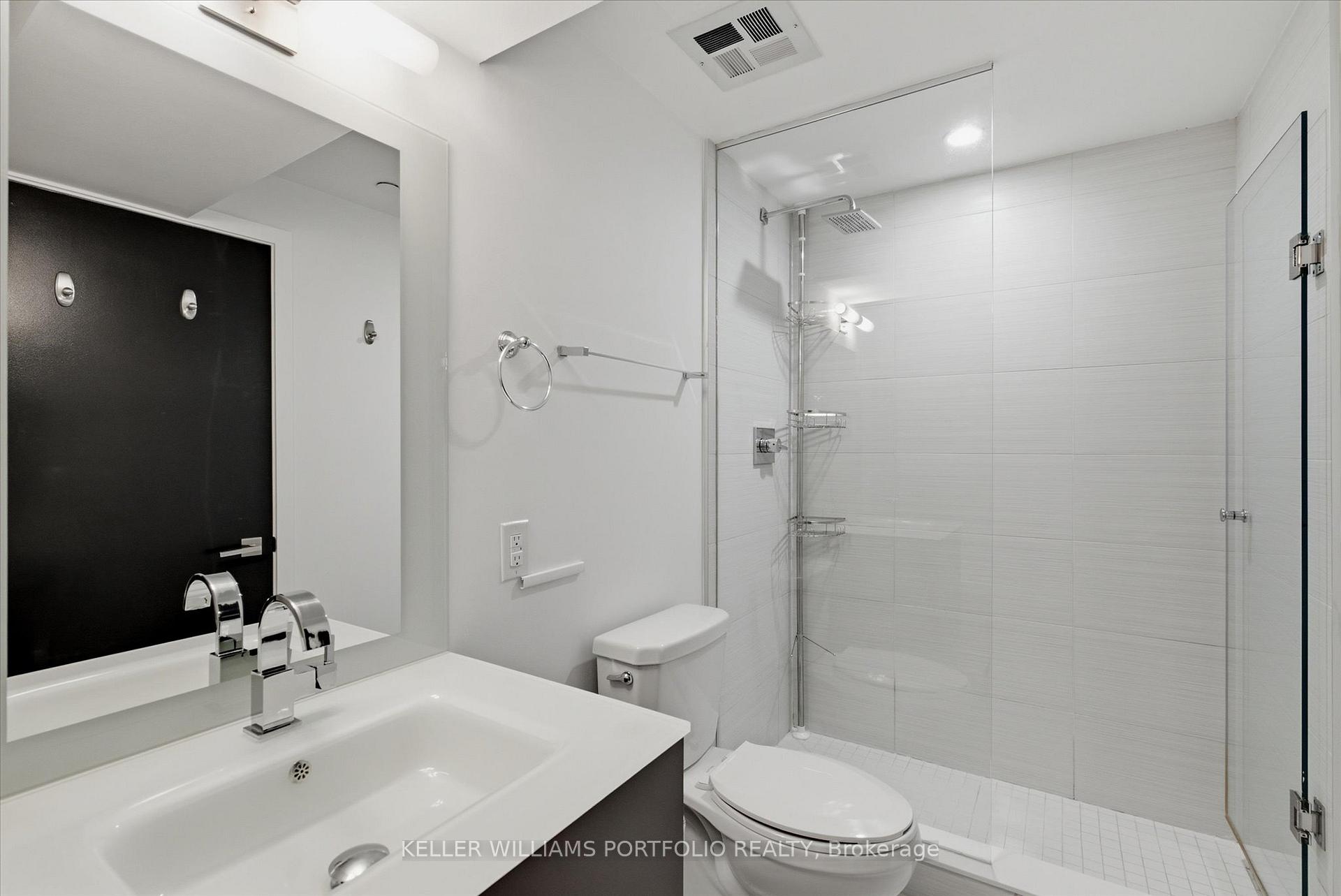 Photo 41 of Unit 932, 111 St Clair Avenue W, Toronto, Yonge-St. Clair — HOMEH