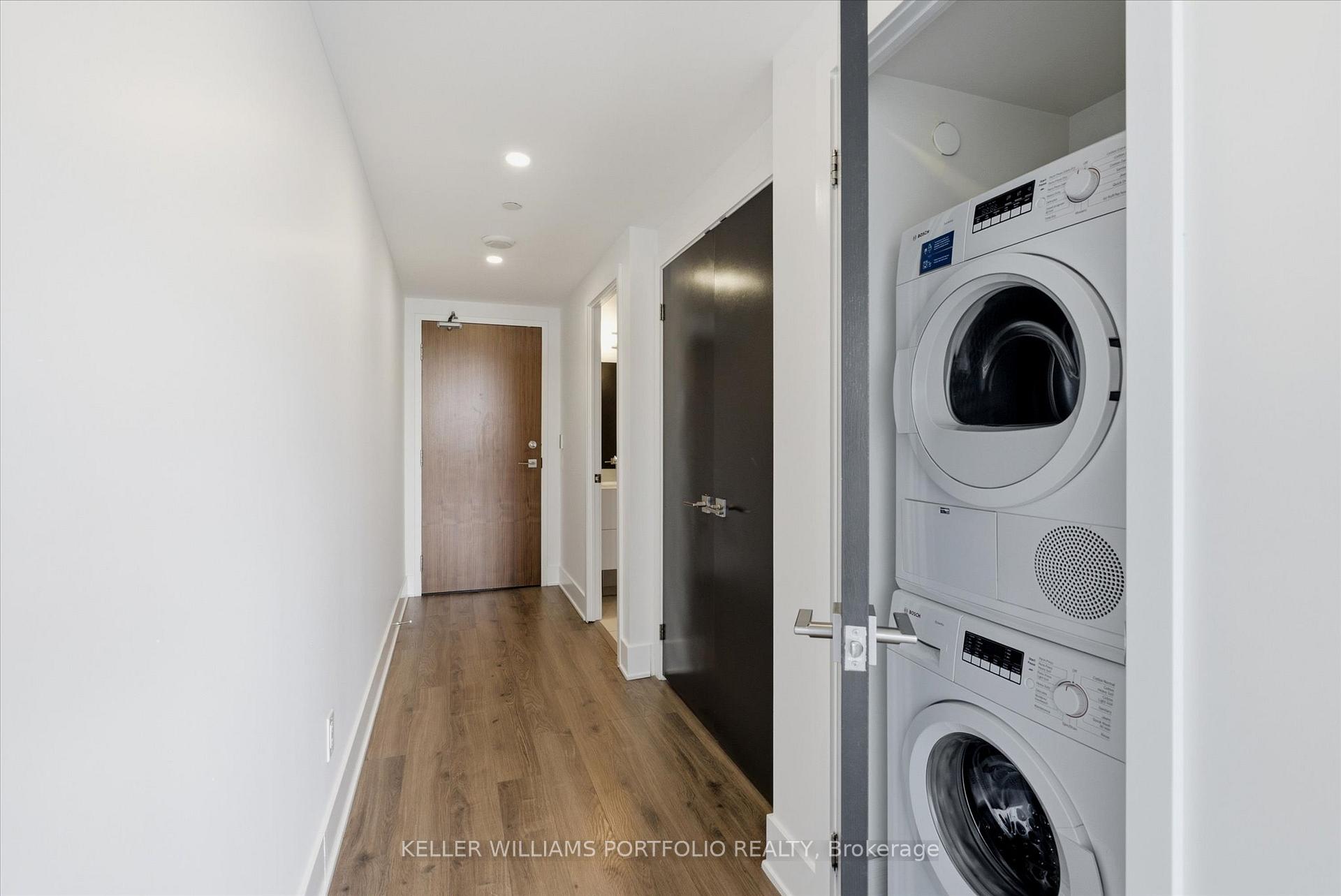 Photo 42 of Unit 932, 111 St Clair Avenue W, Toronto, Yonge-St. Clair — HOMEH