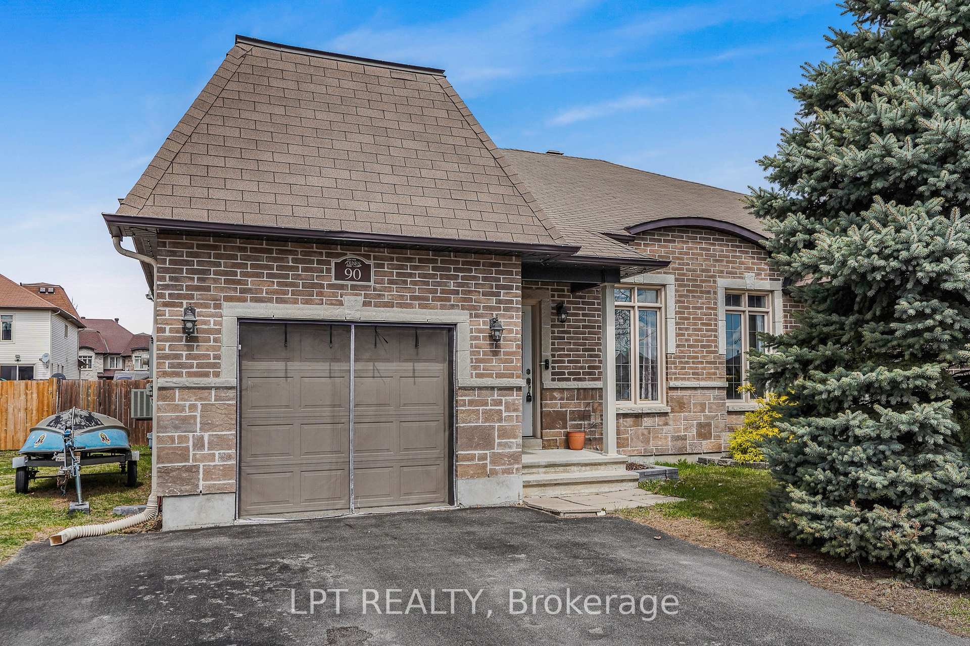Photo 1 of 90 Brunet Street, The Nation, Limoges — HOMEH