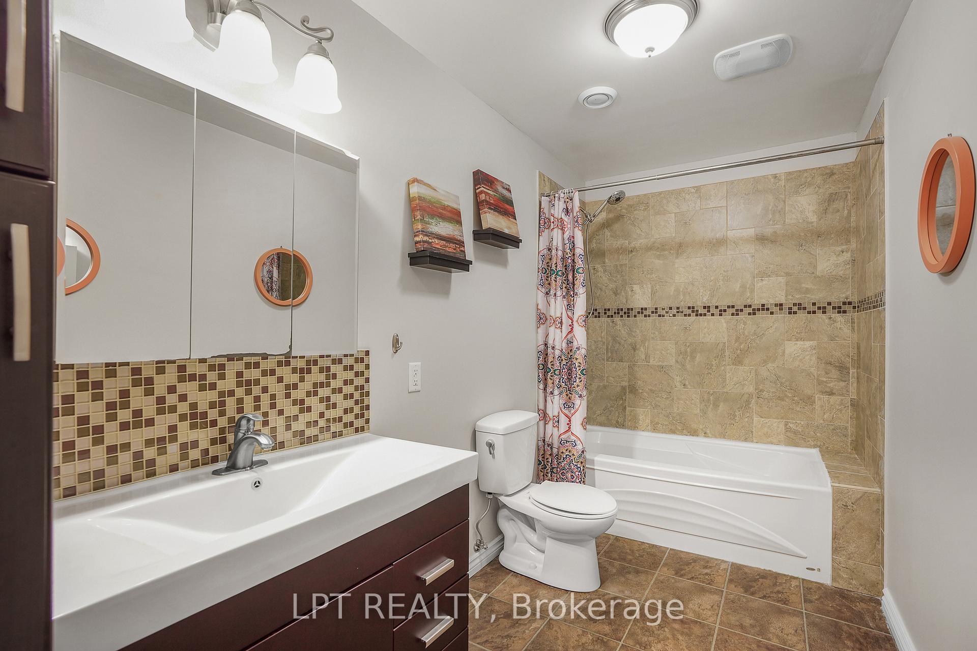 Photo 24 of 90 Brunet Street, The Nation, Limoges — HOMEH