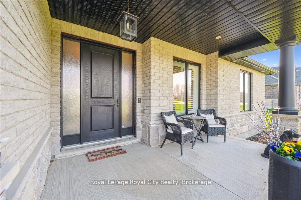Photo 3 of 51 Ariss Glen Drive, Guelph/Eramosa, Rural Guelph/Eramosa West — HOMEH
