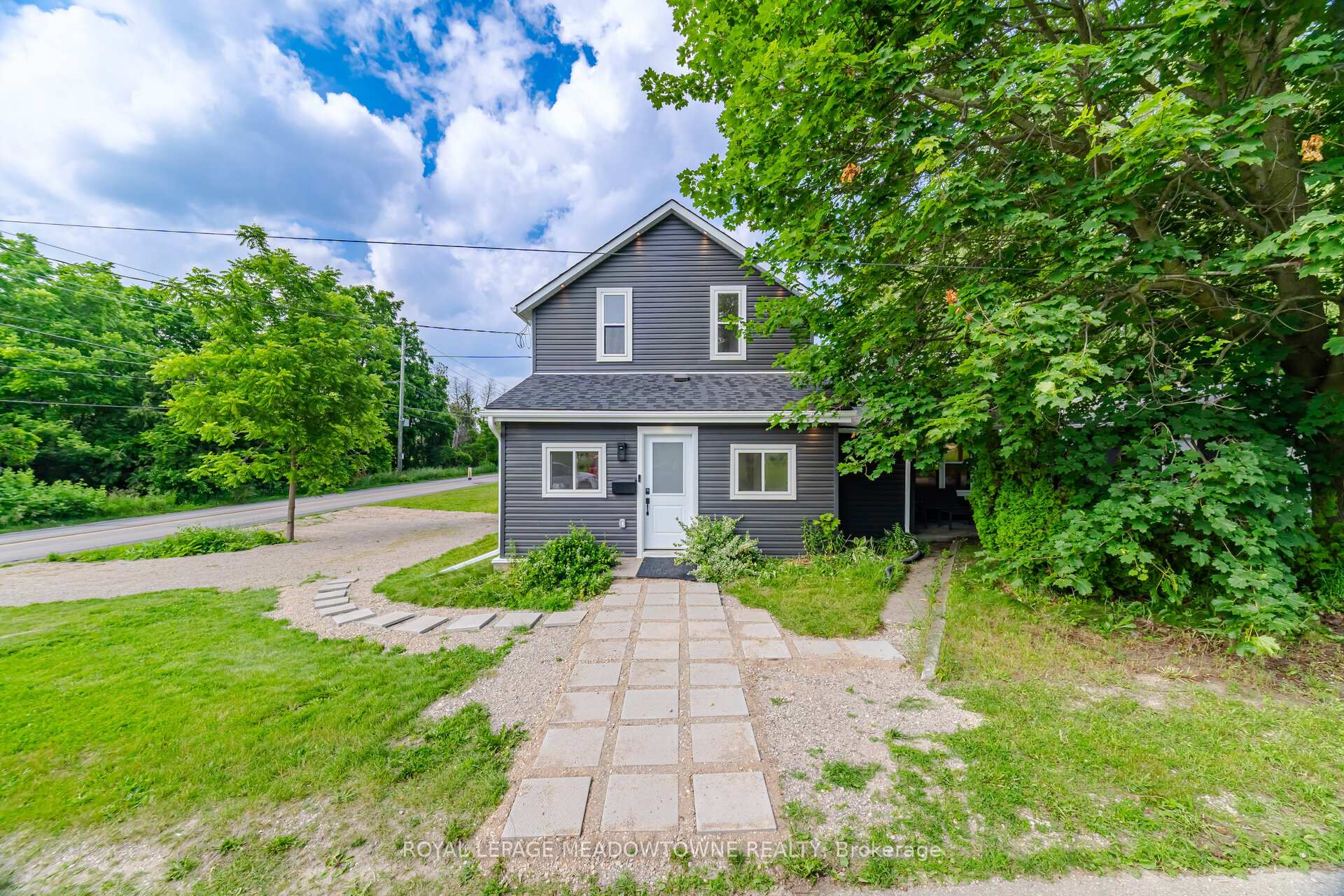 Photo 2 of 452 River Road, Cambridge, Hespeler Village — HOMEH