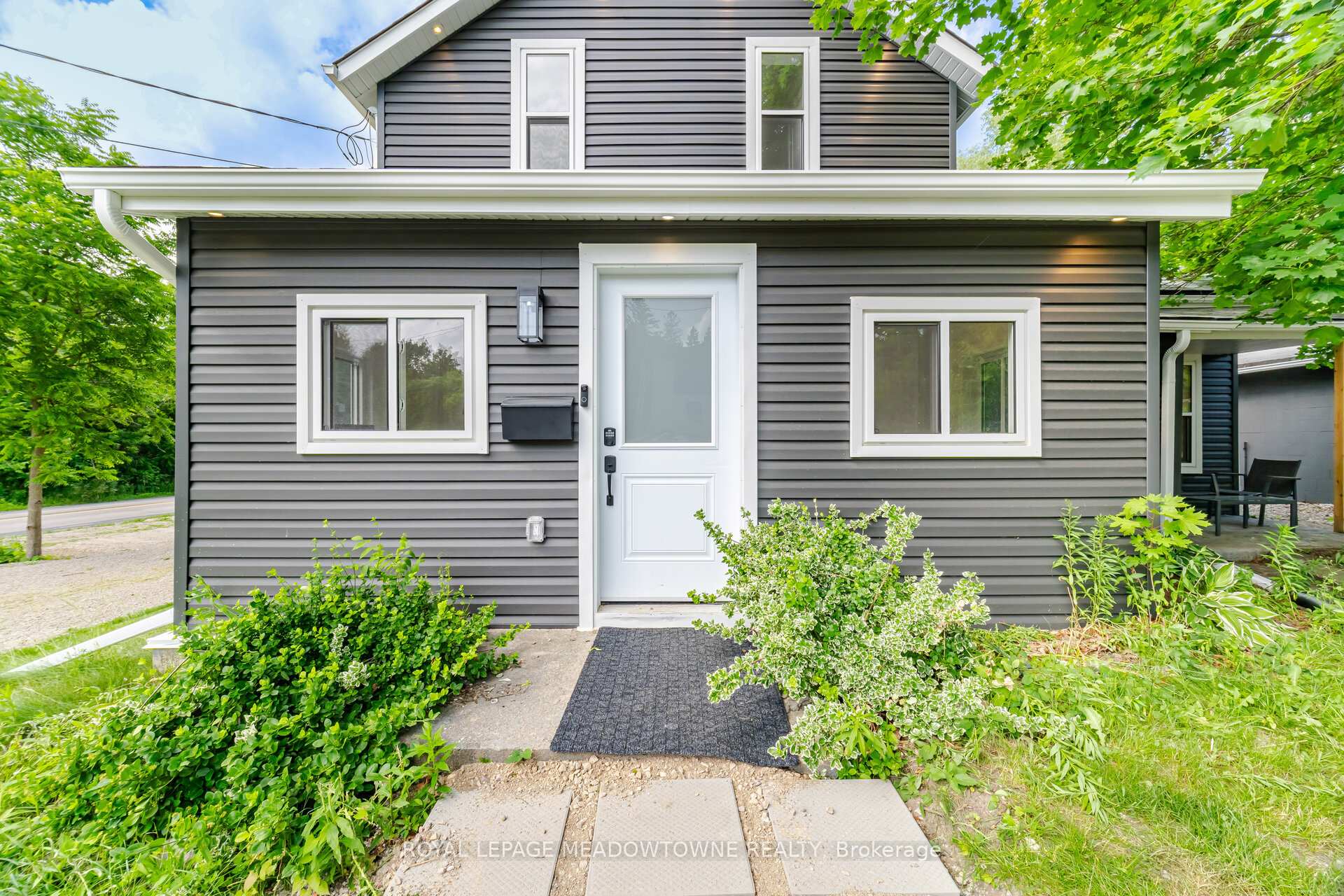 Photo 3 of 452 River Road, Cambridge, Hespeler Village — HOMEH