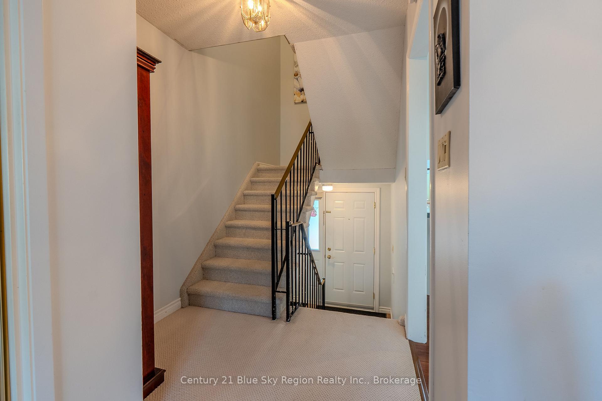 Photo 7 of Unit C1, 450 Lakeshore Drive, North Bay, Ferris — HOMEH
