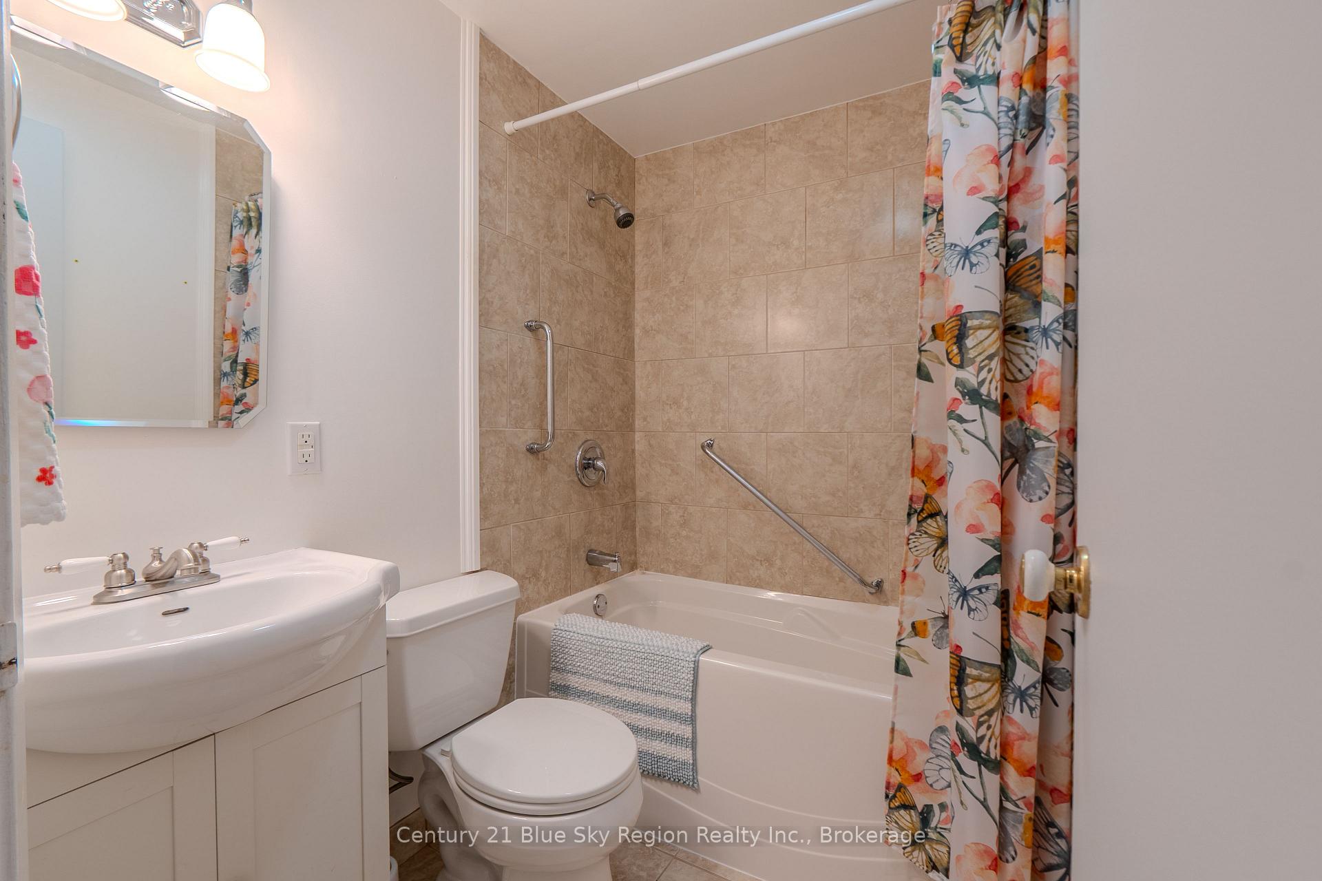 Photo 26 of Unit C1, 450 Lakeshore Drive, North Bay, Ferris — HOMEH