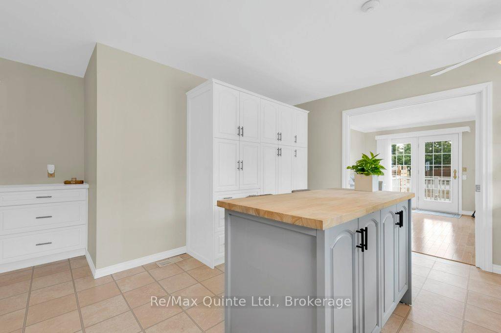 Photo 9 of 2 Heritage Drive, Prince Edward County, Wellington Ward — HOMEH