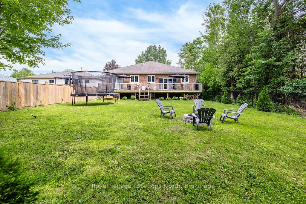 Photo 6 of 54 Royal Beech Drive, Wasaga Beach — HOMEH