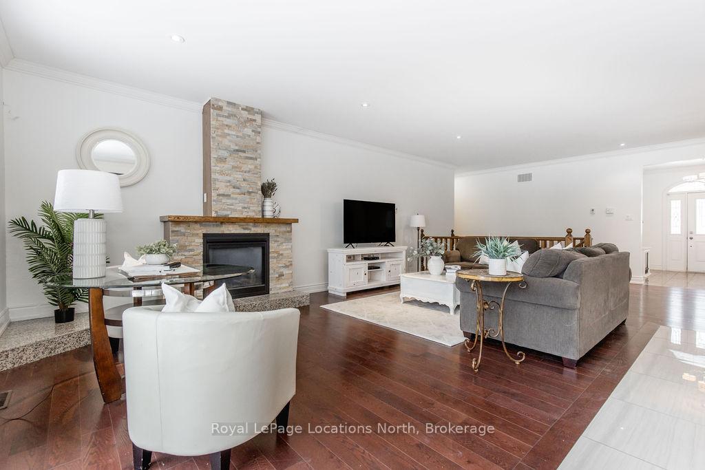 Photo 23 of 54 Royal Beech Drive, Wasaga Beach — HOMEH