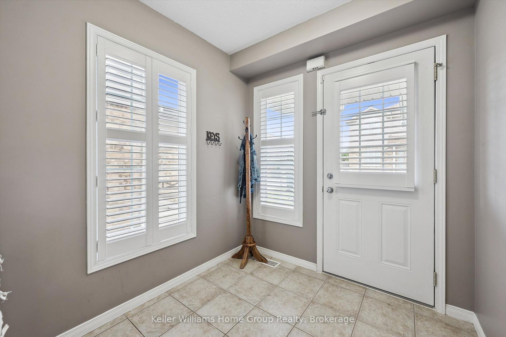 Photo 7 of Unit 14, 210 Dawn Avenue, Guelph, Clairfields/Hanlon Business Park — HOMEH