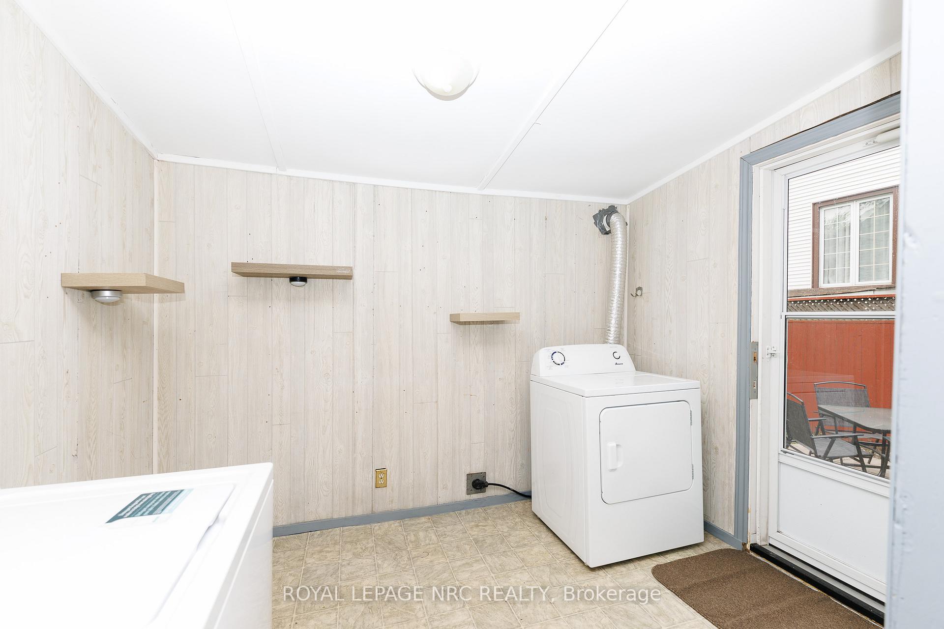Photo 19 of 4676 McDougall Crescent, Niagara Falls, Downtown — HOMEH