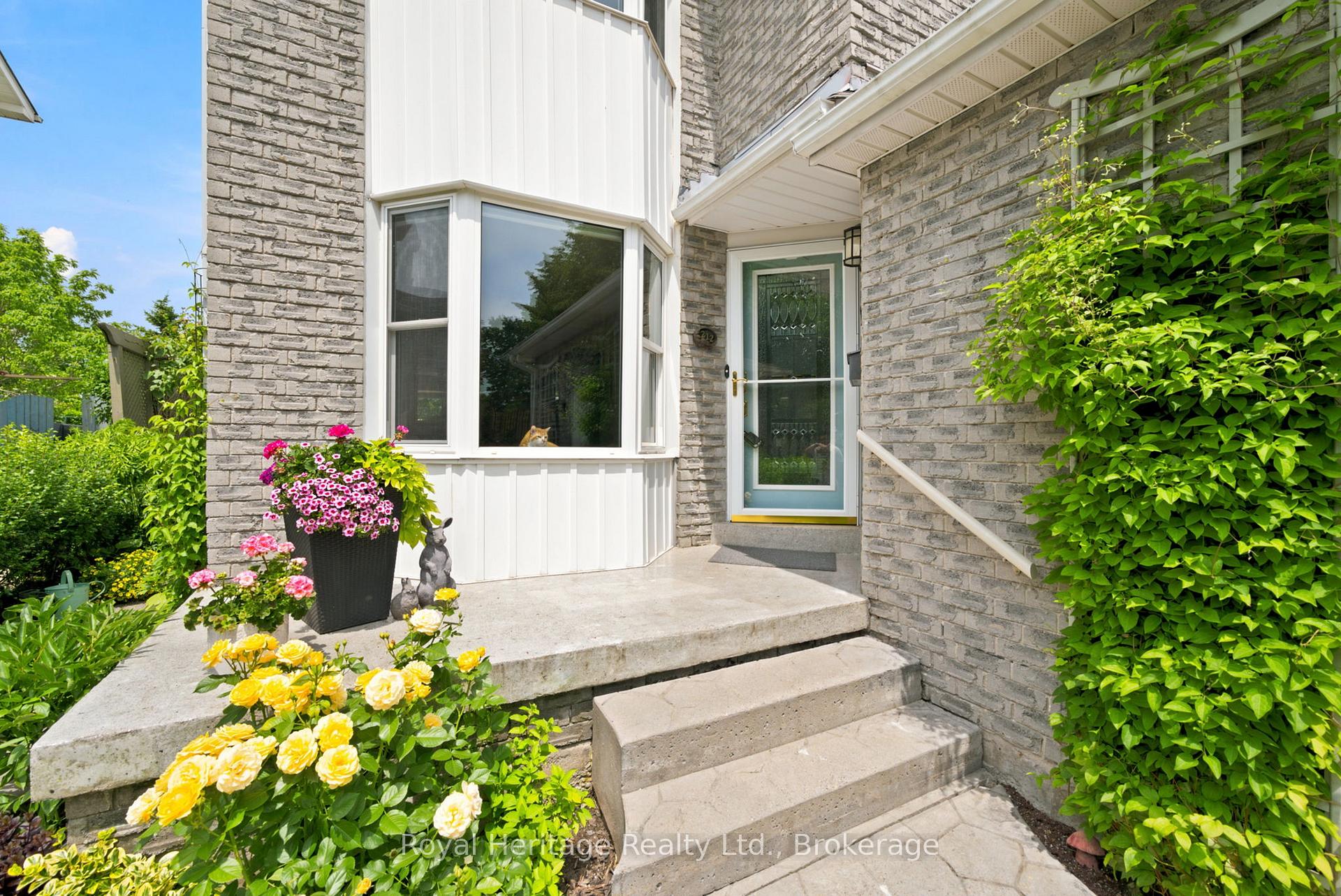 Photo 5 of 212 Andrew Street, Clarington, Newcastle — HOMEH
