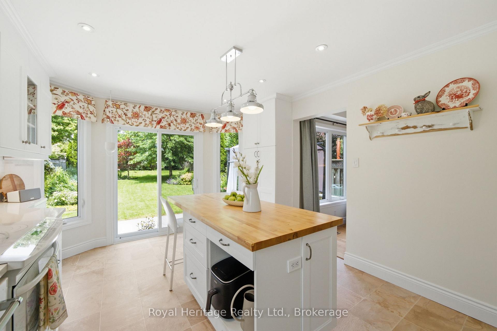 Photo 21 of 212 Andrew Street, Clarington, Newcastle — HOMEH