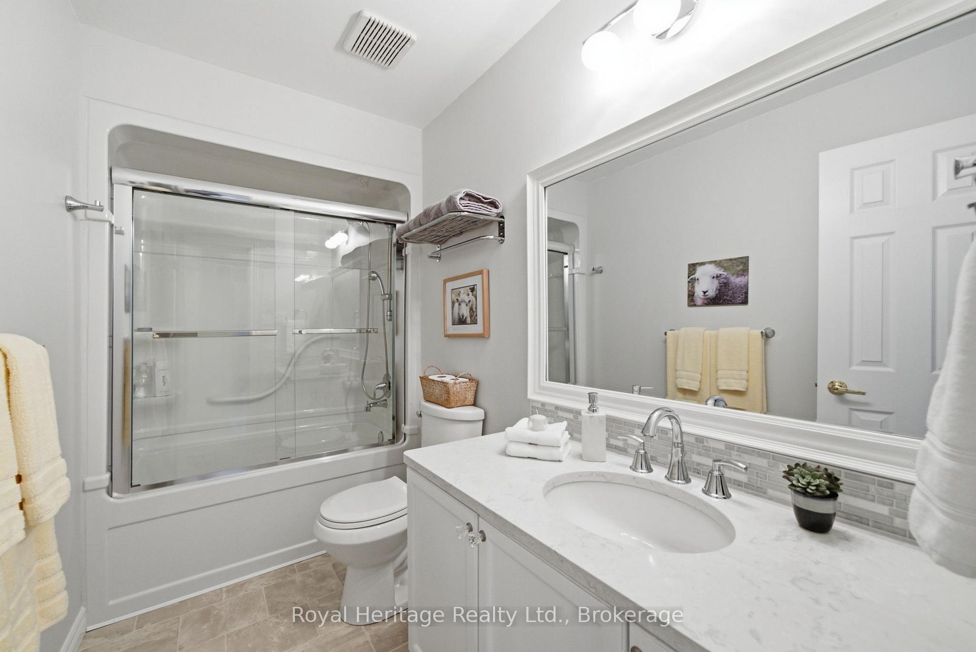 Photo 26 of 212 Andrew Street, Clarington, Newcastle — HOMEH
