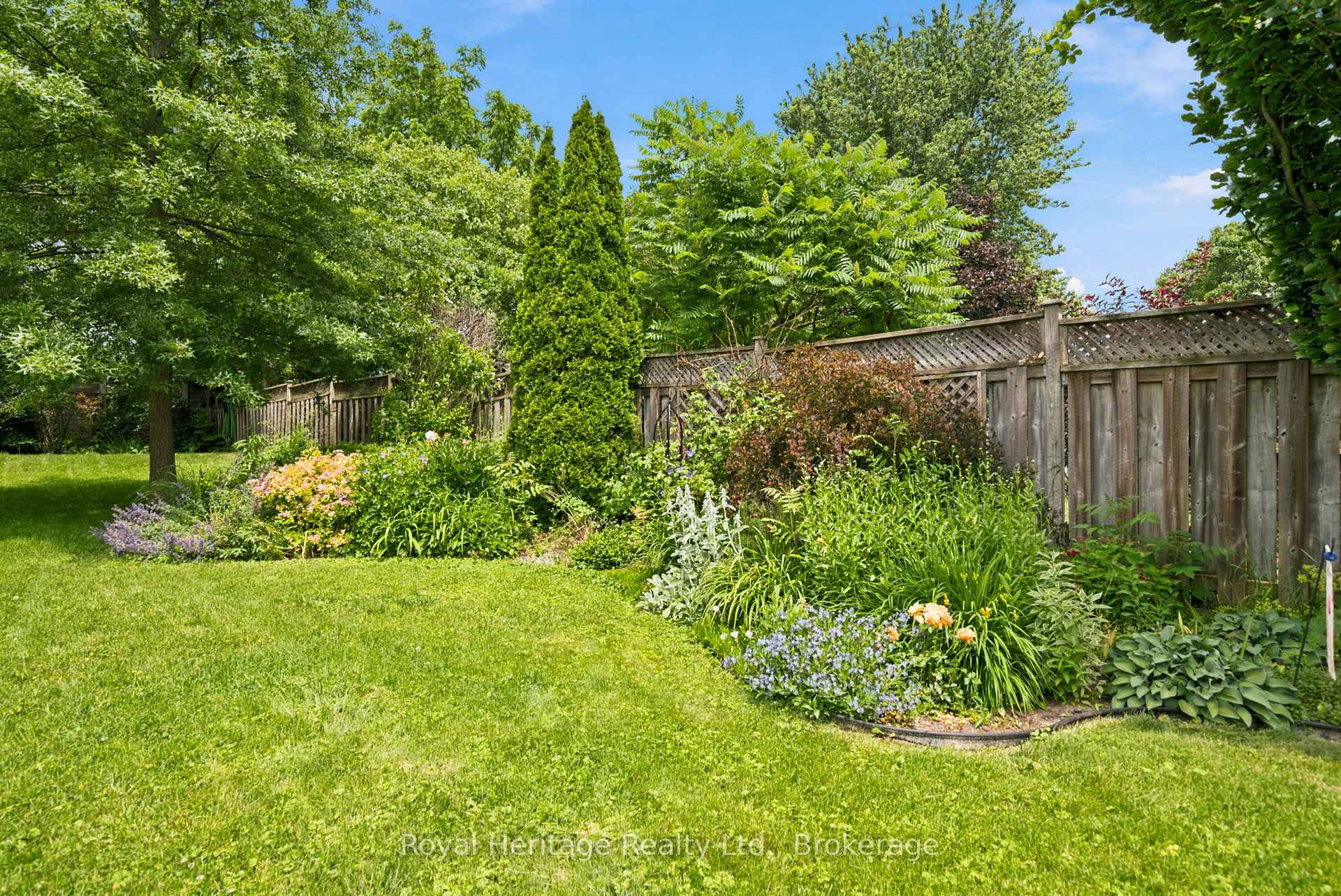 Photo 40 of 212 Andrew Street, Clarington, Newcastle — HOMEH