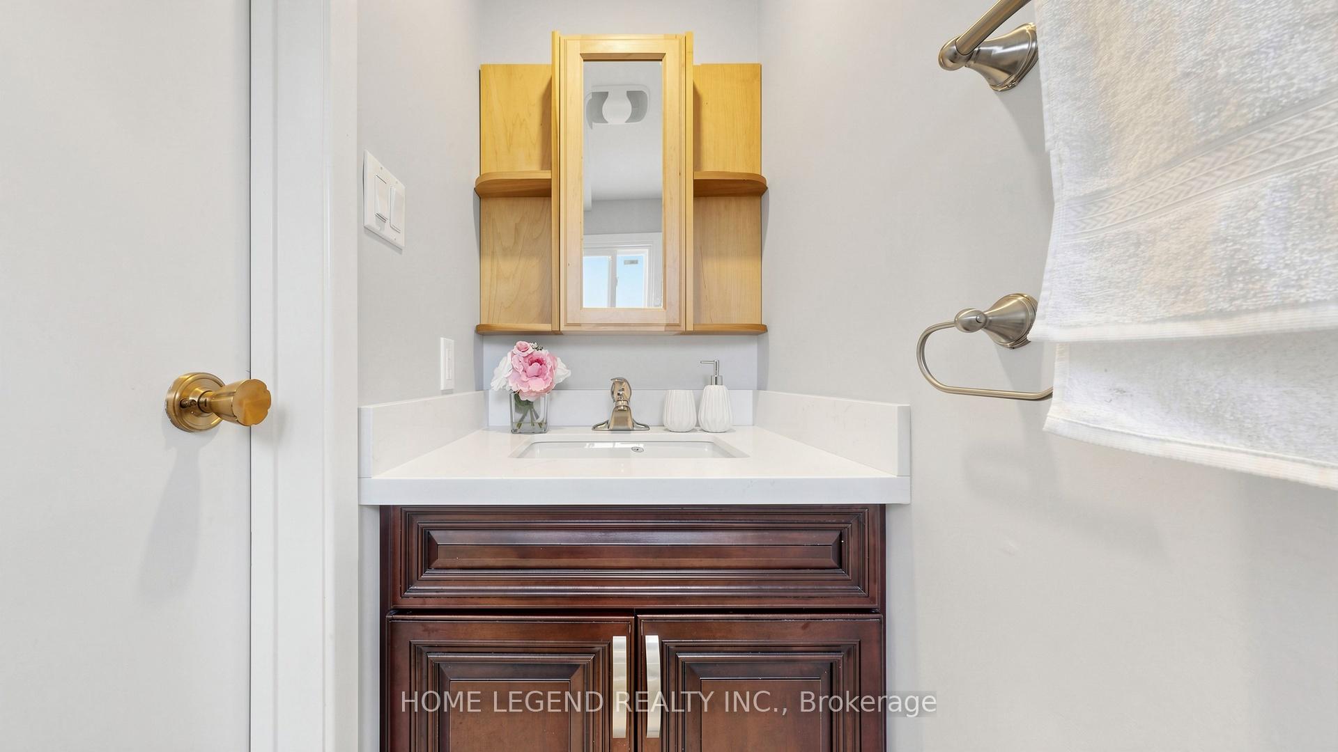 Photo 23 of 79 Upton Crescent, Markham, Milliken Mills West — HOMEH