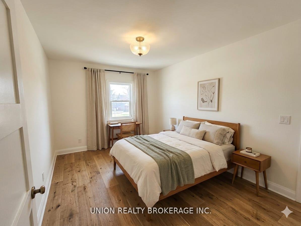 Photo 3 of Unit Upper Unit, 582 Danforth Road, Scarborough, Clairlea-Birchmount — HOMEH